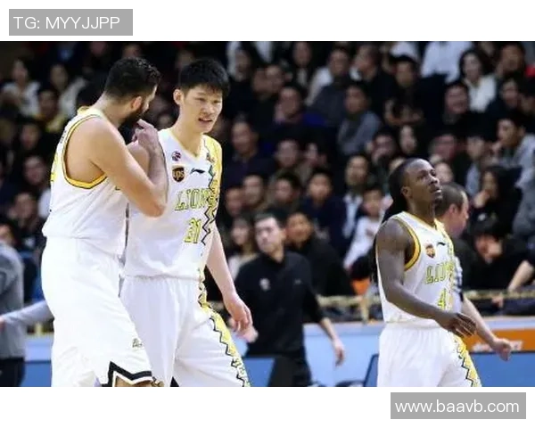 广州网球队在全国锦标赛积分榜上以100分稳居第一名展现强劲实力